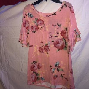 Super Cute Floral Top!!!